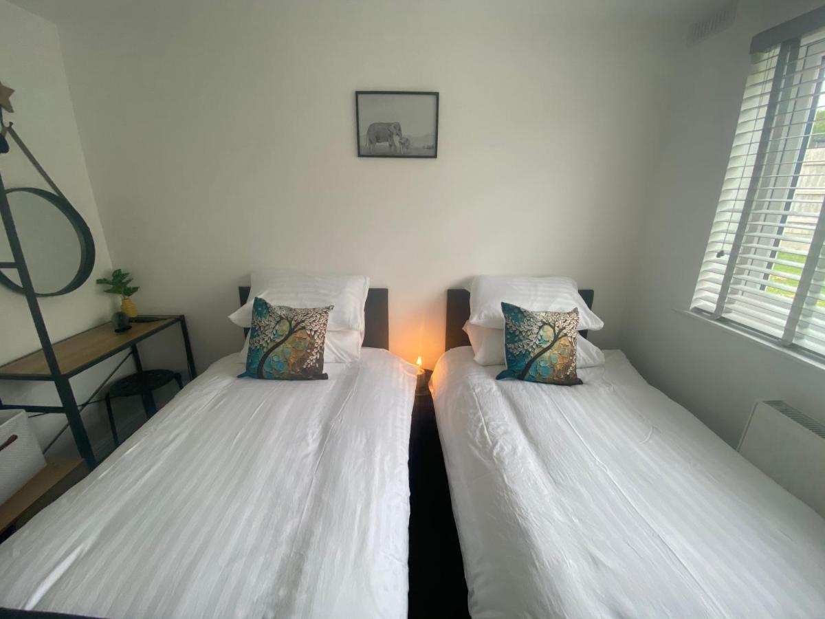 Beau - Brambles Chine, Colwell Bay - 5 Star Wifi - Short Walk To The Hut And Beach - 1 Night Stays Available - Ferry Offers Freshwater Exterior foto